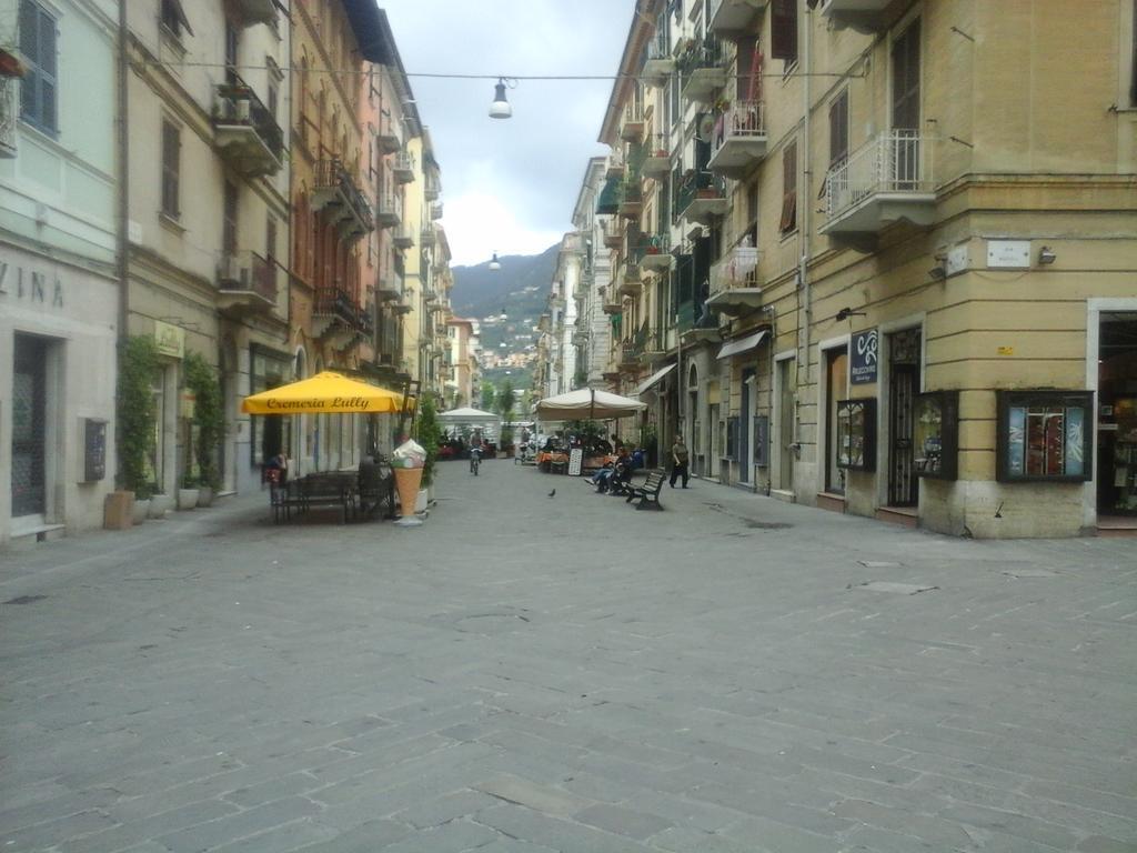 Carpe Diem La Spezia Exterior foto